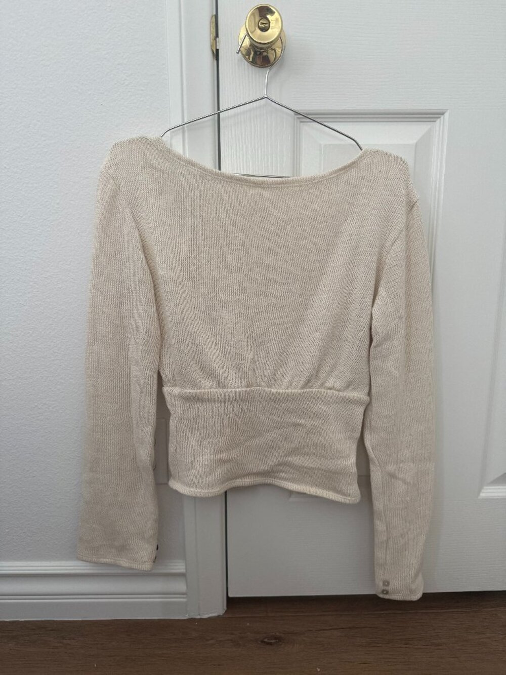 Wendtt Estelle Long Sleeve (Ecru/Off-White, size M) - Picture 7 of 13